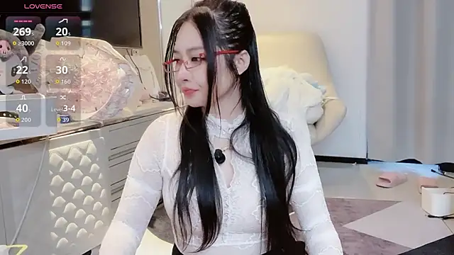 Moonccoi online show from 10/02/25, 11:12