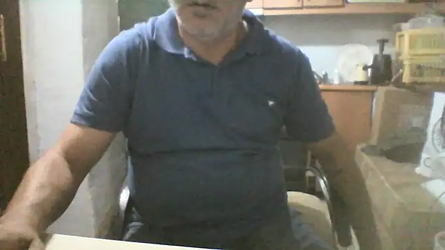 Snapshot of murat7888 chatting on 10/02/25, 06:31 murat7888 online show from 10/02/25, 06:31