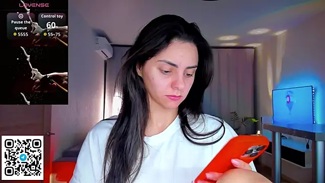 EmiliaZen online show from 04/13/26, 09:42