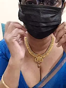 Snapshot of niiveditha chatting on 02/18/25, 04:48 niiveditha online show from 02/18/25, 04:48