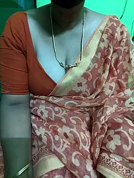 Snapshot of niiveditha chatting on 03/10/25, 01:01 niiveditha online show from 03/10/25, 01:01