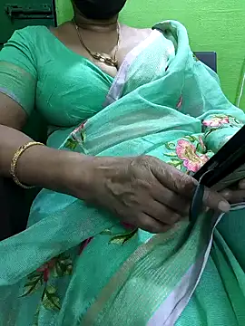 Snapshot of niiveditha chatting on 10/09/25, 02:48 niiveditha online show from 10/09/25, 02:48