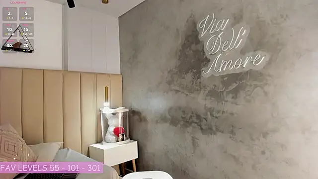 Zoee monroe online show from 02/04/26, 10:04