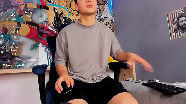 Snapshot of Sebastian_Phoenix chatting on 03/08/25, 03:17 Sebastian Phoenix online show from 03/08/25, 03:17