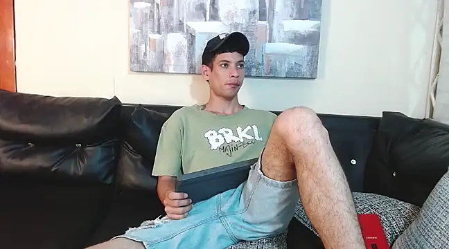 Snapshot of biigjhonny chatting on 02/18/25, 01:10 biigjhonny online show from 02/18/25, 01:10