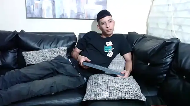 Snapshot of biigjhonny chatting on 02/26/25, 05:31 biigjhonny online show from 02/26/25, 05:31