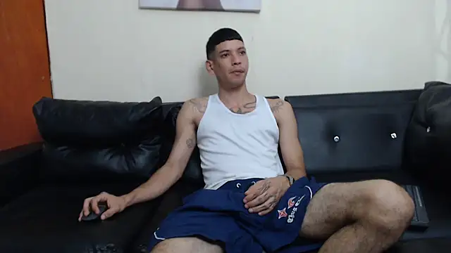 Snapshot of biigjhonny chatting on 11/09/25, 03:16 biigjhonny online show from 11/09/25, 03:16