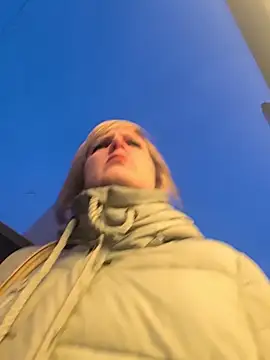 Snapshot of Sexybiene969 chatting on 01/11/26, 03:50 Sexybiene969 online show from 01/11/26, 03:50