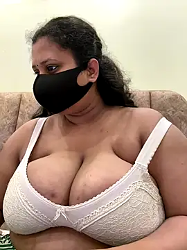 Snapshot of Yoursexy_cherry chatting on 09/09/25, 02:27 Yoursexy cherry online show from 09/09/25, 02:27