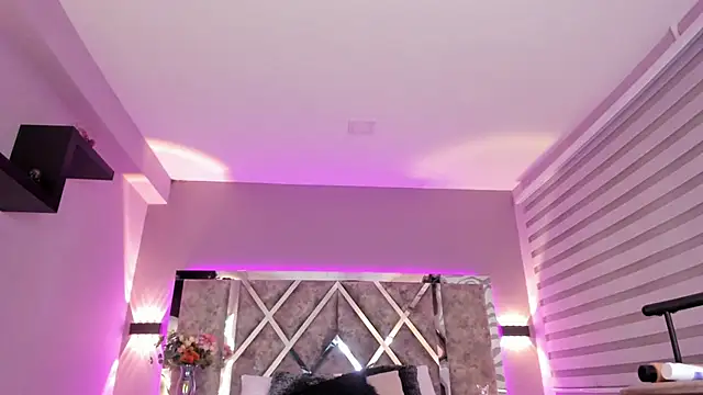 ValerieHyde online show from 03/08/25, 06:32