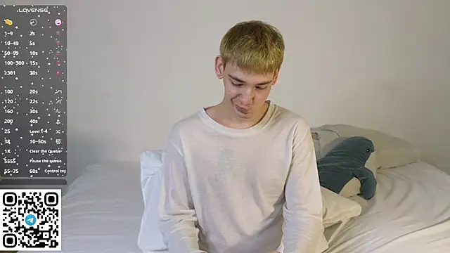 Julian wins online show from 02/11/26, 06:02