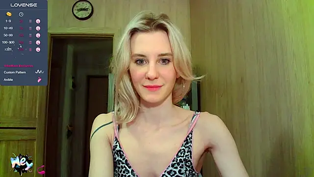 Caramel piegirl online show from 03/09/25, 10:08