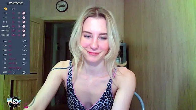 Caramel piegirl online show from 09/29/25, 07:30