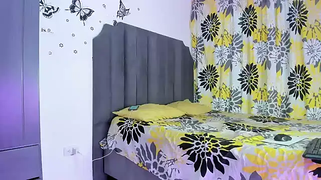 moree Queen online show from 11/12/25, 07:46