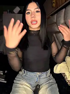 Laura-Khalifa online show from 03/13/26, 07:37