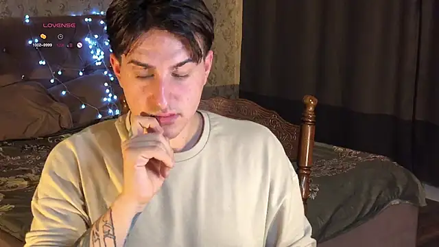 dark-willoww online show from 02/14/25, 05:57