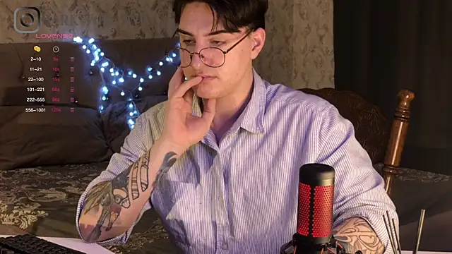 dark-willoww online show from 02/22/25, 08:53