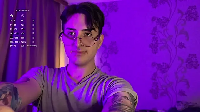 dark-willoww online show from 12/20/25, 02:13