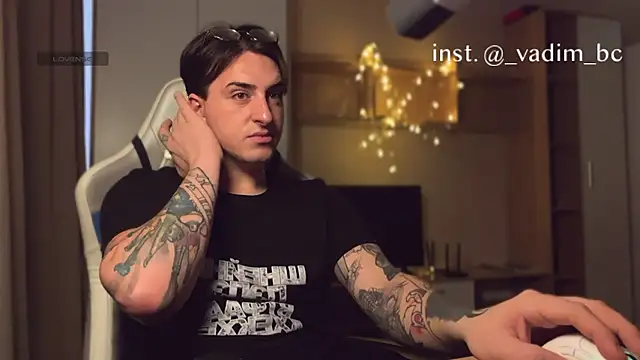 dark-willoww online show from 01/19/26, 12:42