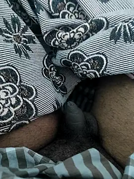 Snapshot of Tamil_small_cock chatting on 02/25/25, 06:36 Tamil small cock online show from 02/25/25, 06:36