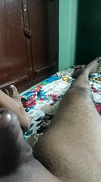 Snapshot of Tamil_small_cock chatting on 03/08/25, 02:40 Tamil small cock online show from 03/08/25, 02:40