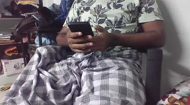 Snapshot of Tamil_small_cock chatting on 03/11/25, 12:39 Tamil small cock online show from 03/11/25, 12:39