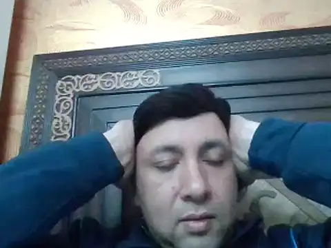 Snapshot of innocentboy1987 chatting on 03/05/25, 06:54 innocentboy1987 online show from 03/05/25, 06:54