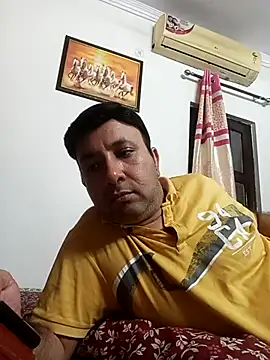 Snapshot of innocentboy1987 chatting on 09/11/25, 09:20 innocentboy1987 online show from 09/11/25, 09:20