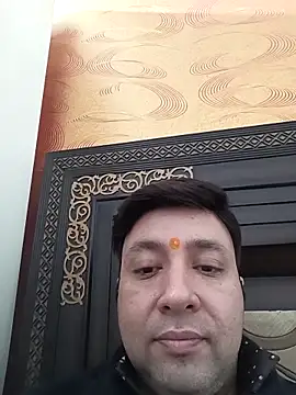 innocentboy1987 online show from 11/18/25, 06:40