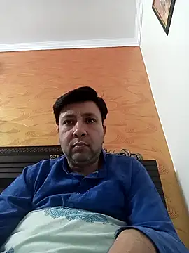 innocentboy1987 online show from 04/10/26, 06:51