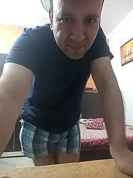 innocentboy1987 online show from 04/26/26, 05:49