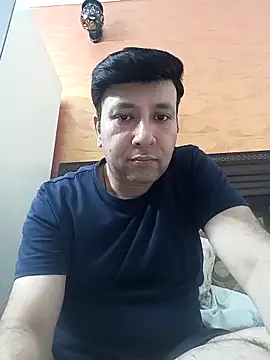 innocentboy1987 online show from 05/16/26, 06:54