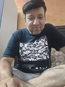 innocentboy1987 online show from 06/28/26, 04:24