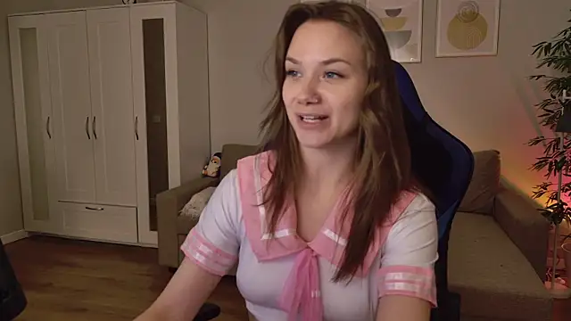 alexa feels  online show from 06/19/26, 03:49