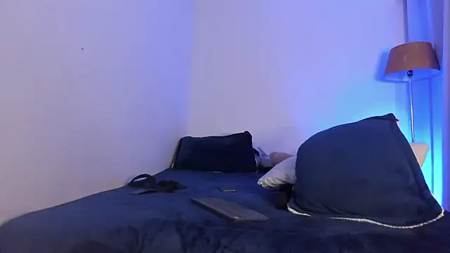 Snapshot of bakersboyssexys chatting on 10/09/25, 01:47 bakersboyssexys online show from 10/09/25, 01:47