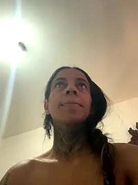 Snapshot of casalshowtime2 chatting on 11/07/25, 12:27 casalshowtime2 online show from 11/07/25, 12:27