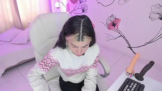 Isabela Fiorelli online show from 10/07/25, 01:19