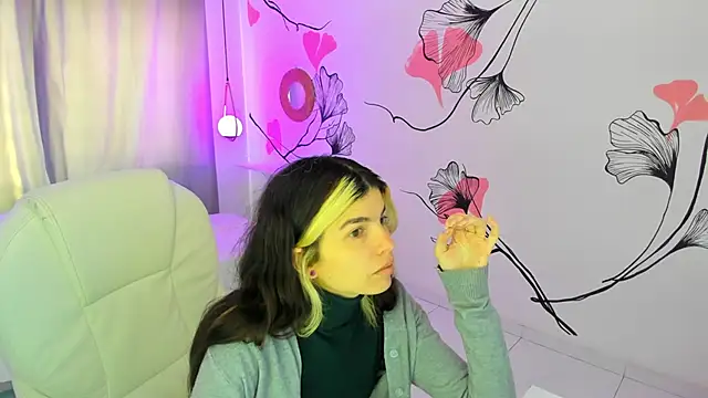 Isabela Fiorelli online show from 11/29/25, 01:03