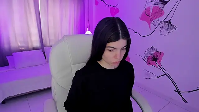 Isabela Fiorelli online show from 12/15/25, 01:15