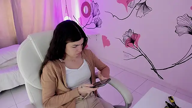 Snapshot of Isabela_Fiorelli chatting on 04/17/26, 01:36 Isabela Fiorelli online show from 04/17/26, 01:36