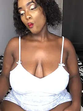 Snapshot of Montana-12 chatting on 03/19/25, 05:08 Montana-12 online show from 03/19/25, 05:08