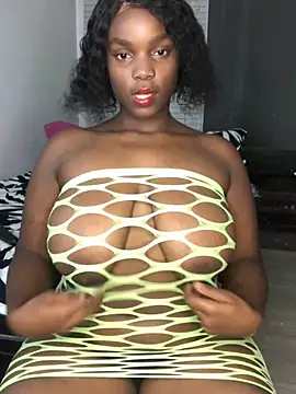 Snapshot of Montana-12 chatting on 03/19/25, 08:54 Montana-12 online show from 03/19/25, 08:54