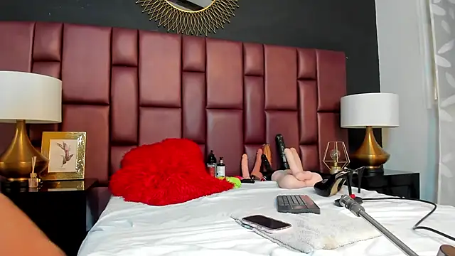 Snapshot of AgathaBladee chatting on 02/25/25, 08:09 AgathaBladee online show from 02/25/25, 08:09