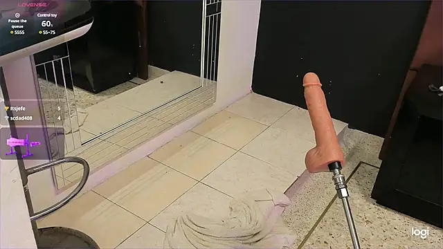 Snapshot of AgathaBladee chatting on 02/27/25, 10:53 AgathaBladee online show from 02/27/25, 10:53