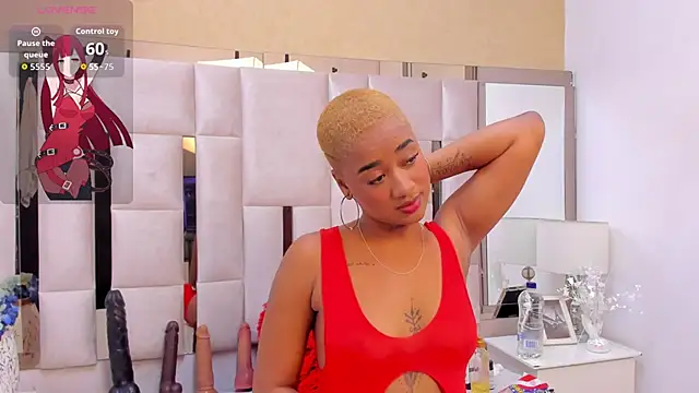 Snapshot of AgathaBladee chatting on 11/20/25, 01:28 AgathaBladee online show from 11/20/25, 01:28