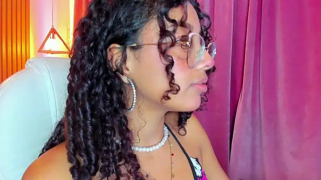 Snapshot of im_morgann chatting on 02/17/25, 02:04 im morgann online show from 02/17/25, 02:04