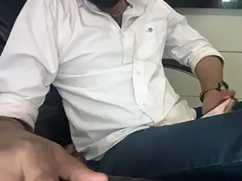 Snapshot of iamabigdickindian chatting on 03/12/25, 10:05 iamabigdickindian online show from 03/12/25, 10:05