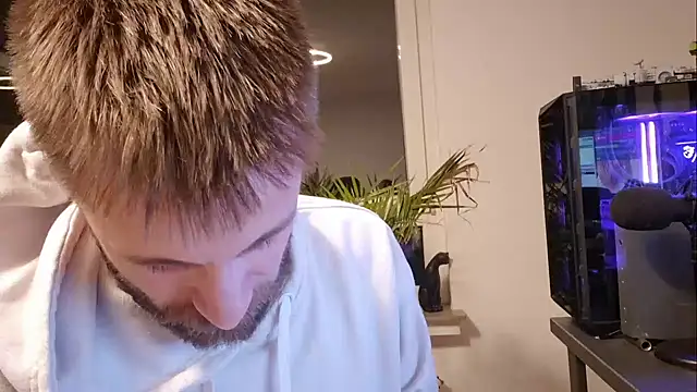 Snapshot of ademandjulia chatting on 01/11/26, 07:30 ademandjulia online show from 01/11/26, 07:30