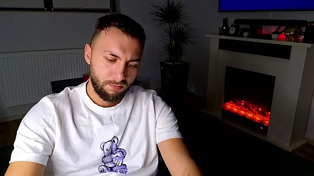 Snapshot of JamieNoxus chatting on 11/23/25, 08:03 JamieNoxus online show from 11/23/25, 08:03