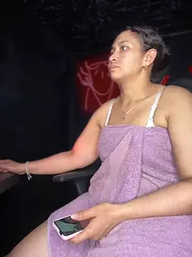 Carola-Ross online show from 02/23/25, 06:39